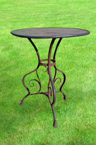 Pedestal Table i8