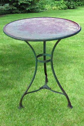 Pedestal Table